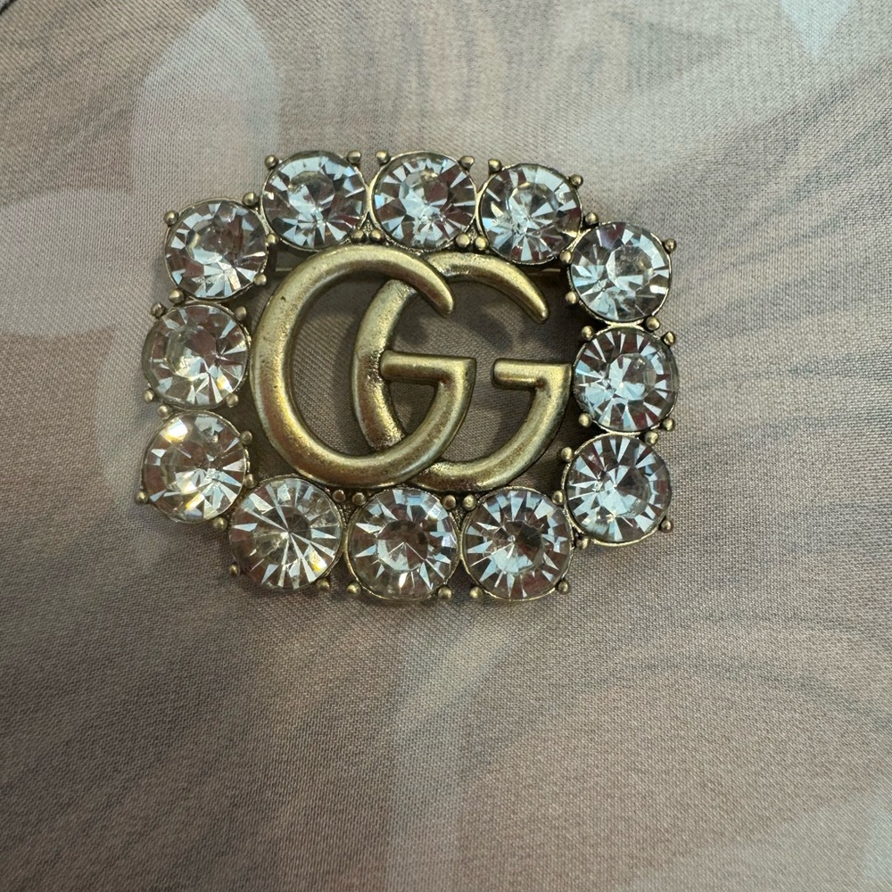 Gucci Marmont GG Elegant Gold Crystal Brooch - Picture 2 of 5